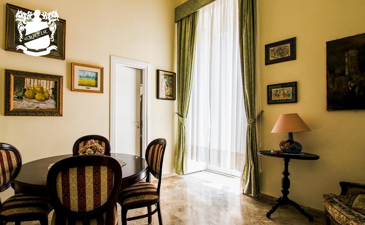 B&B Graziani Relais Napoli Bagian luar foto