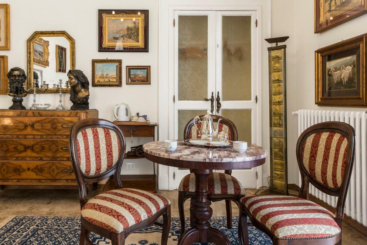 B&B Graziani Relais Napoli Bagian luar foto